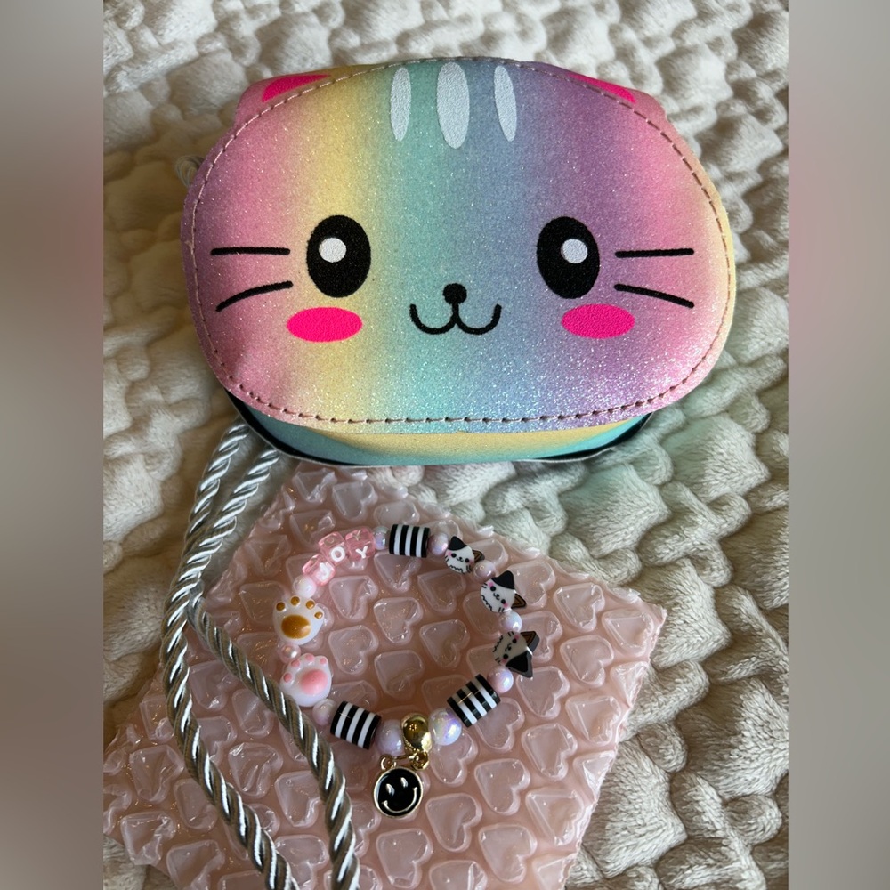 Adorable Little Girls Purse with a little bracelet